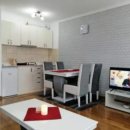 Studio-apartman Dm Lux *