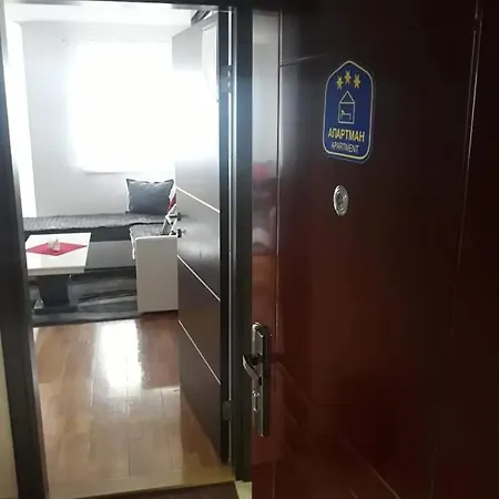 Apartment Studio-apartman Dm Lux