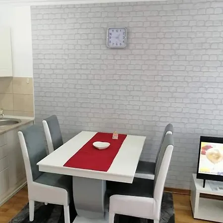 Apartment Studio-apartman Dm Lux *